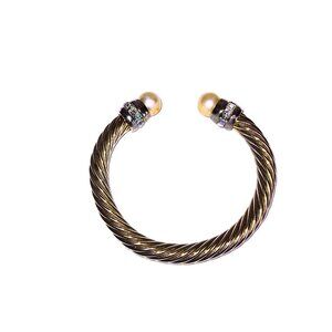 WOMEN'S GOLD PLATED SPIRALED OVAL PEARL & CRYSTAL BANGLE BRACELET